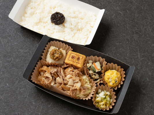 二段折箱弁当 豚の生姜焼き