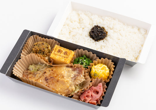 二段折箱弁当 赤魚の西京焼き