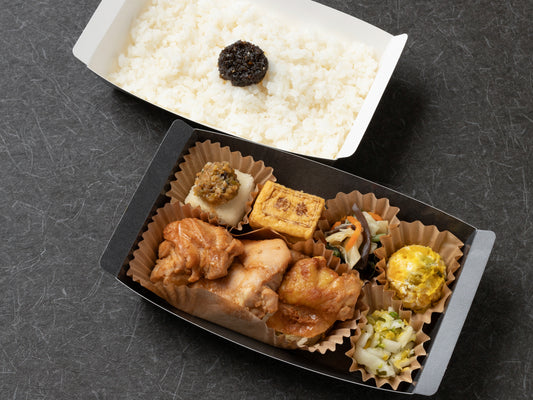 二段折箱弁当 とりの味噌焼き