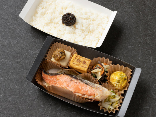 二段折箱弁当 トロサーモンの塩麹焼き