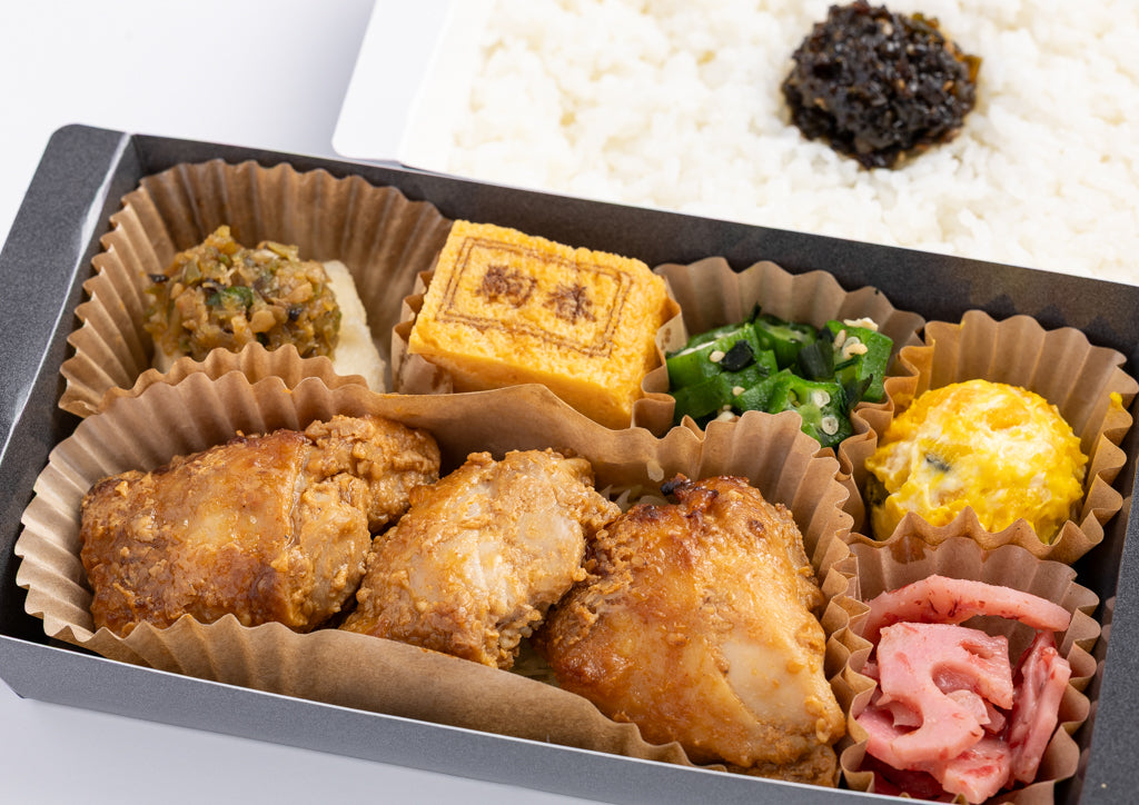 二段折箱弁当 とりの味噌焼き