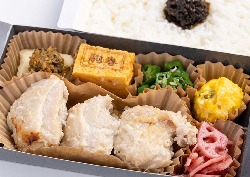 二段折箱弁当 とりの塩麹焼き