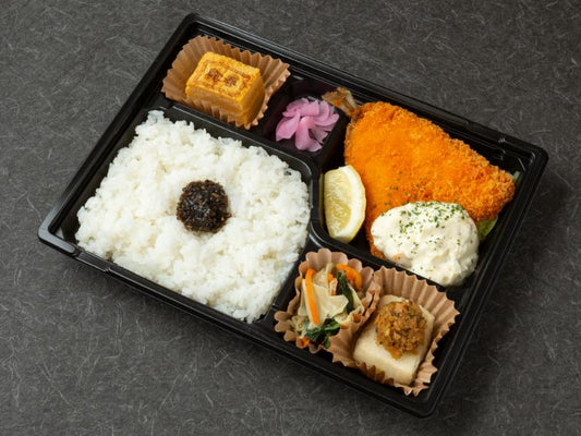 雅 大判アジフライのタルタルがけ